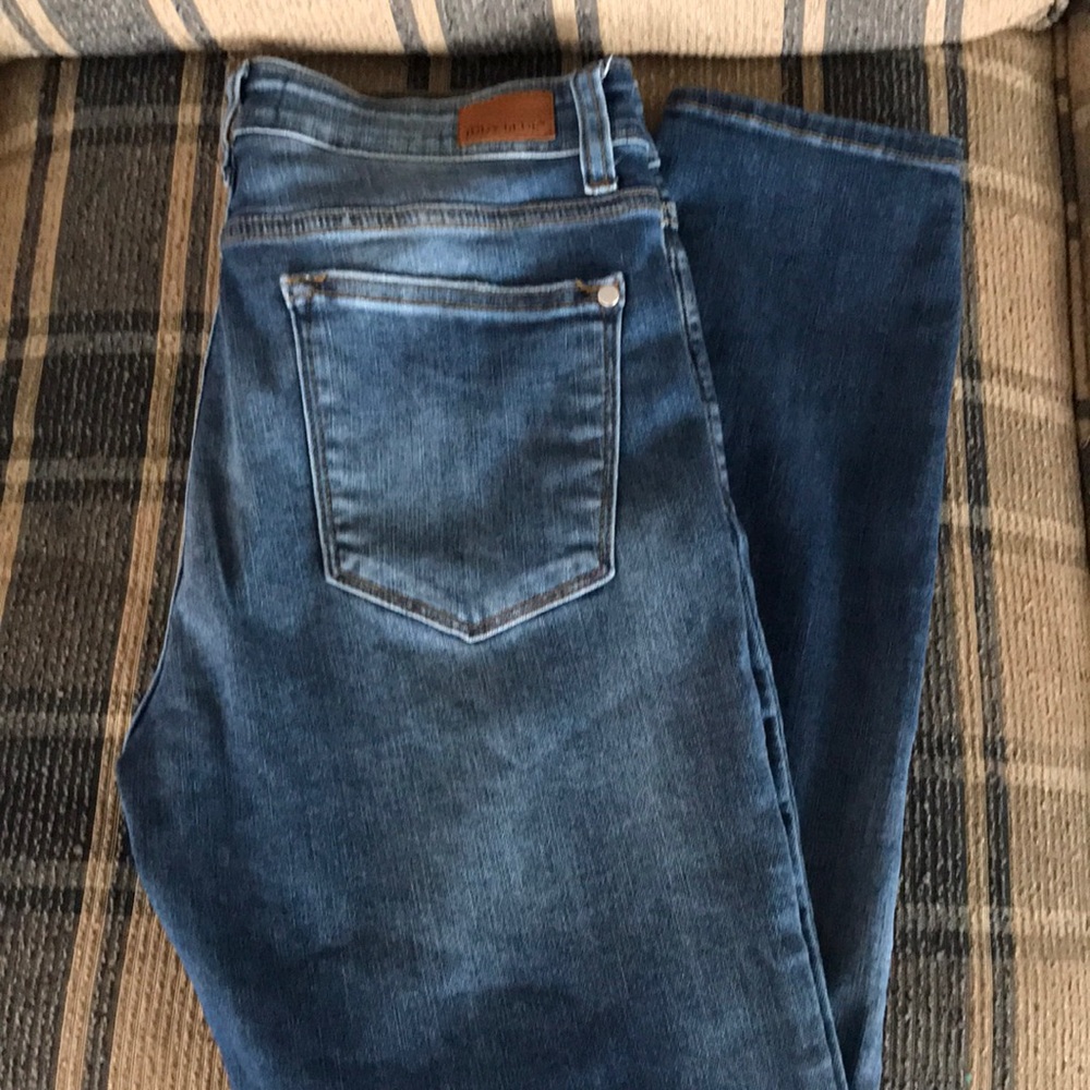 Judy Blue Size 11 medium wash jeans relaxed fit